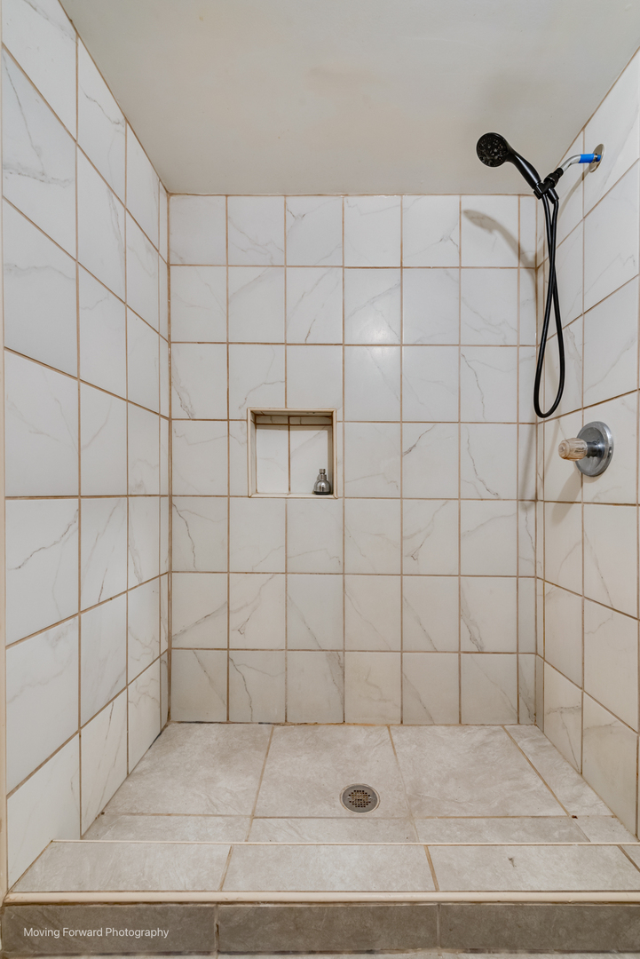 5918 S Albany Avenue Property Photo 21