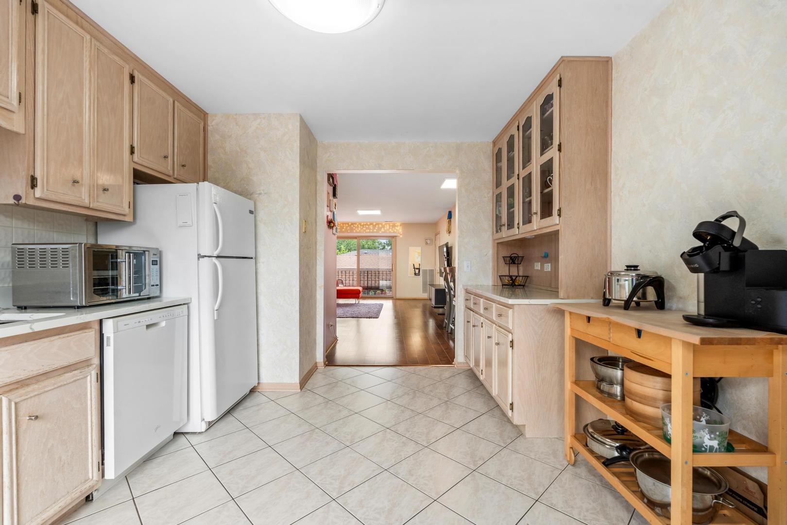 5729 N Cicero Avenue 3b Property Photo 11