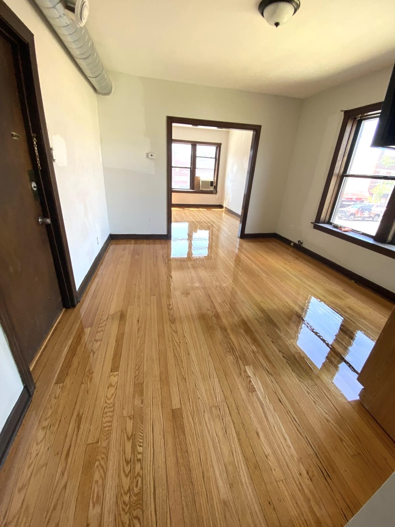 4810 W Armitage Avenue 2f Property Photo 2