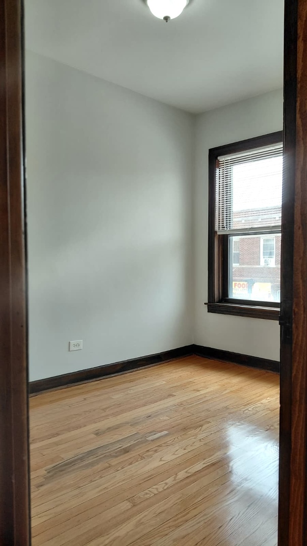 4810 W Armitage Avenue 2f Property Photo 7