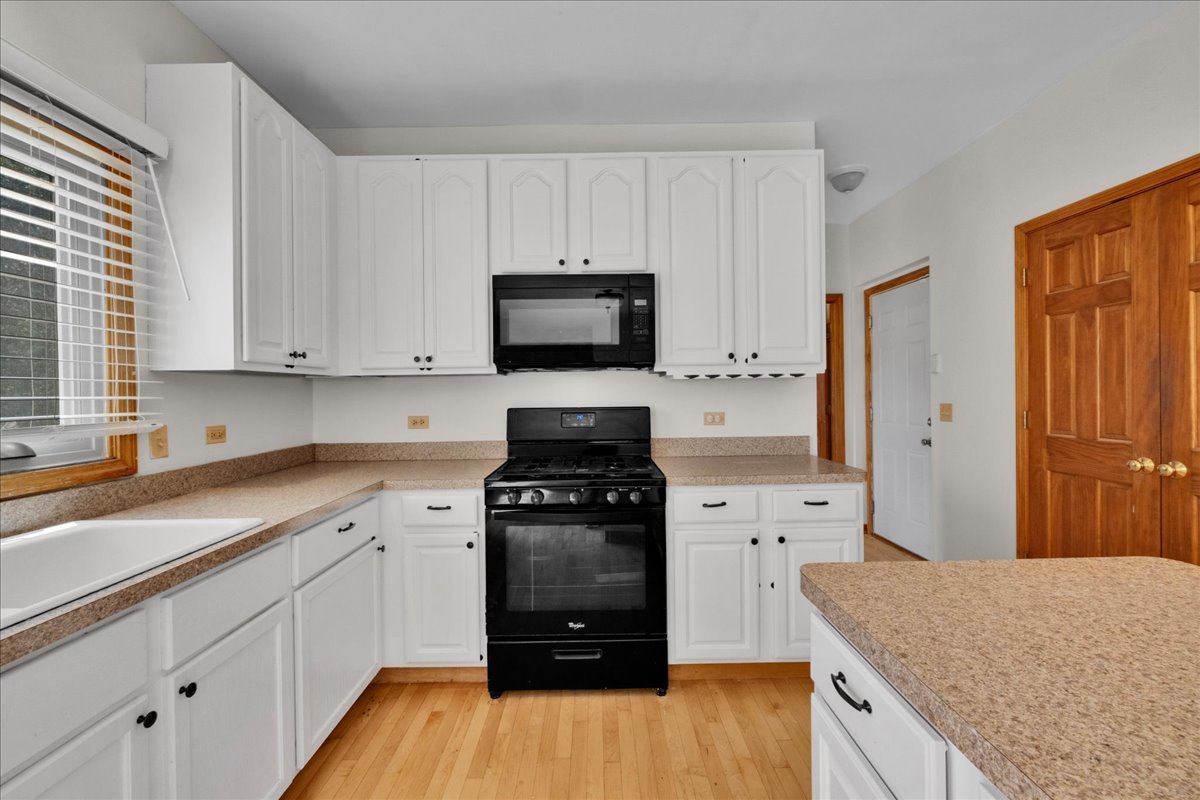 24963 Heritage Oaks Drive Property Photo 16