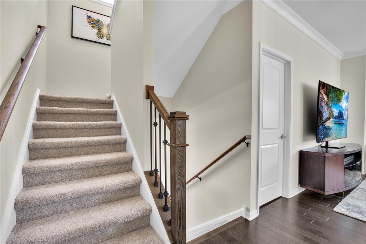300 Lexington Lane Property Photo 16