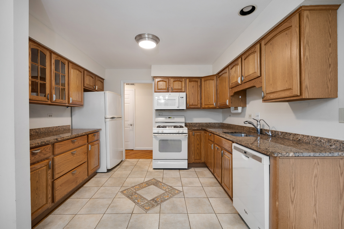 1153 S Linneman Road 1153 Property Photo 6