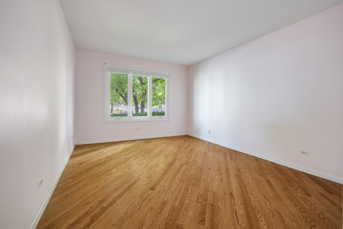 1153 S Linneman Road 1153 Property Photo 12