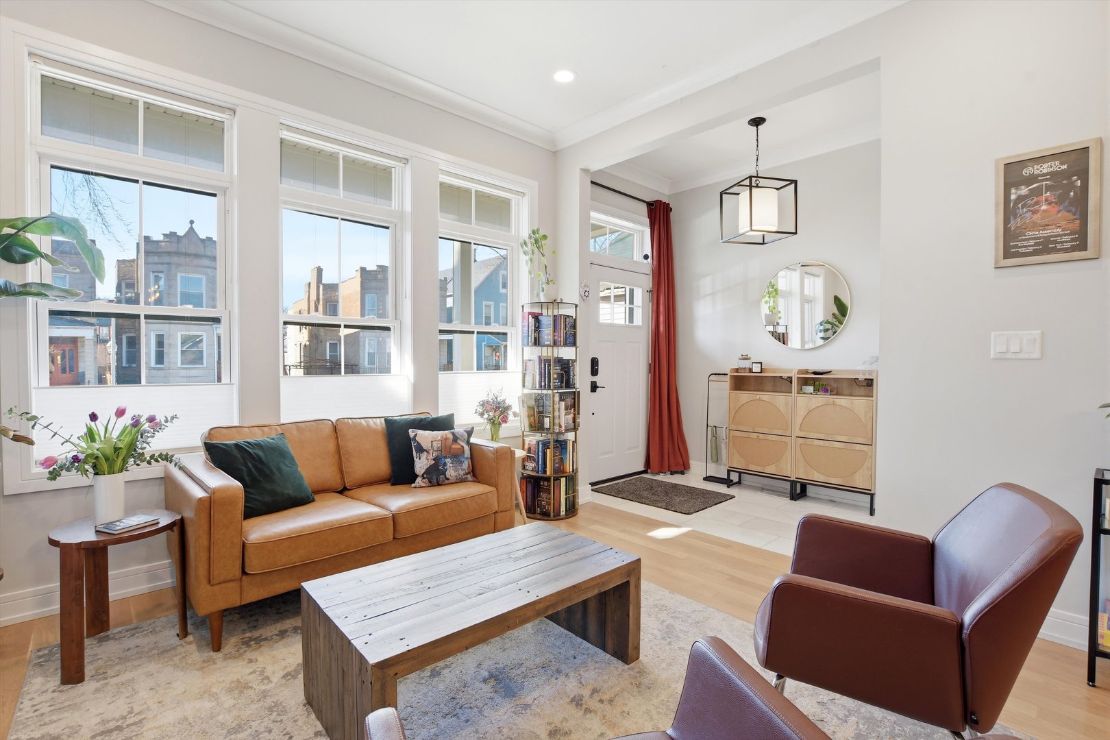 1635 N Central Park Avenue Property Photo 3
