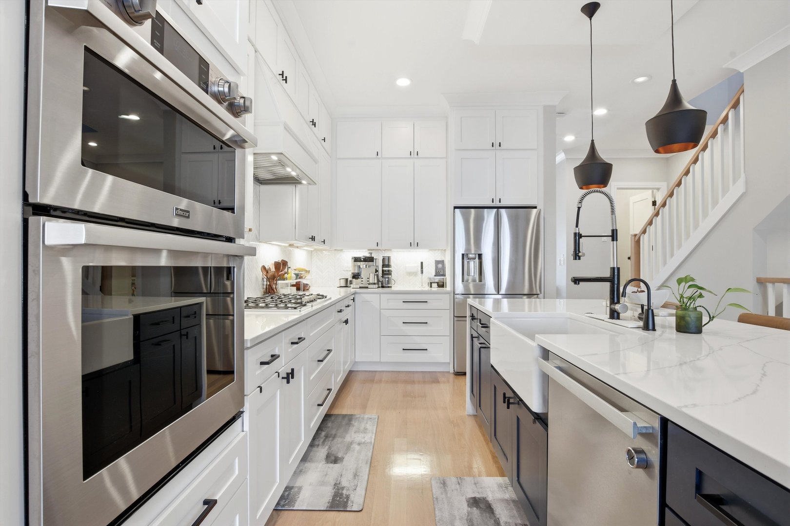 1635 N Central Park Avenue Property Photo 8