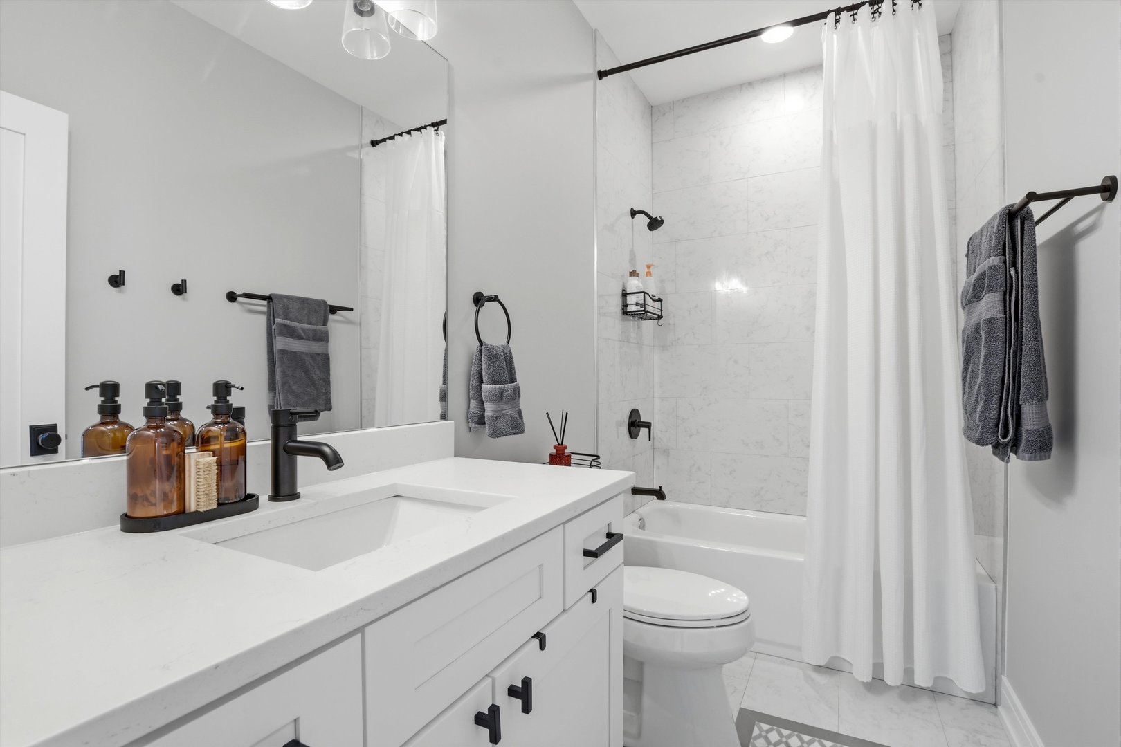 1635 N Central Park Avenue Property Photo 20