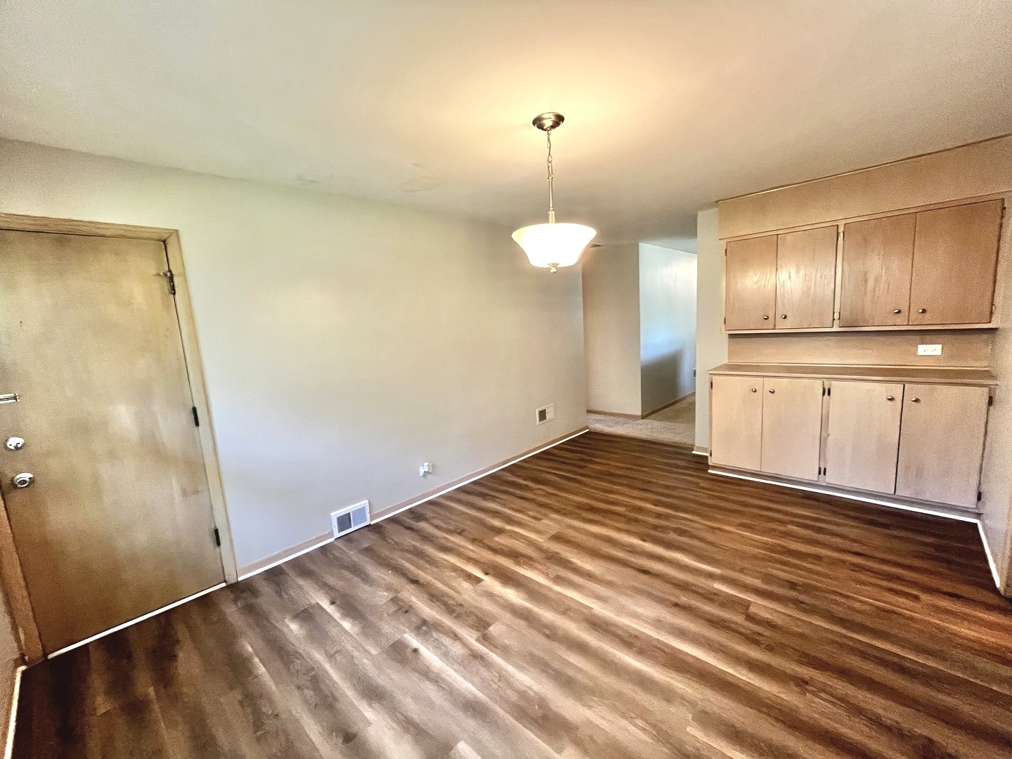 2543 Oakwood Drive Property Photo 8