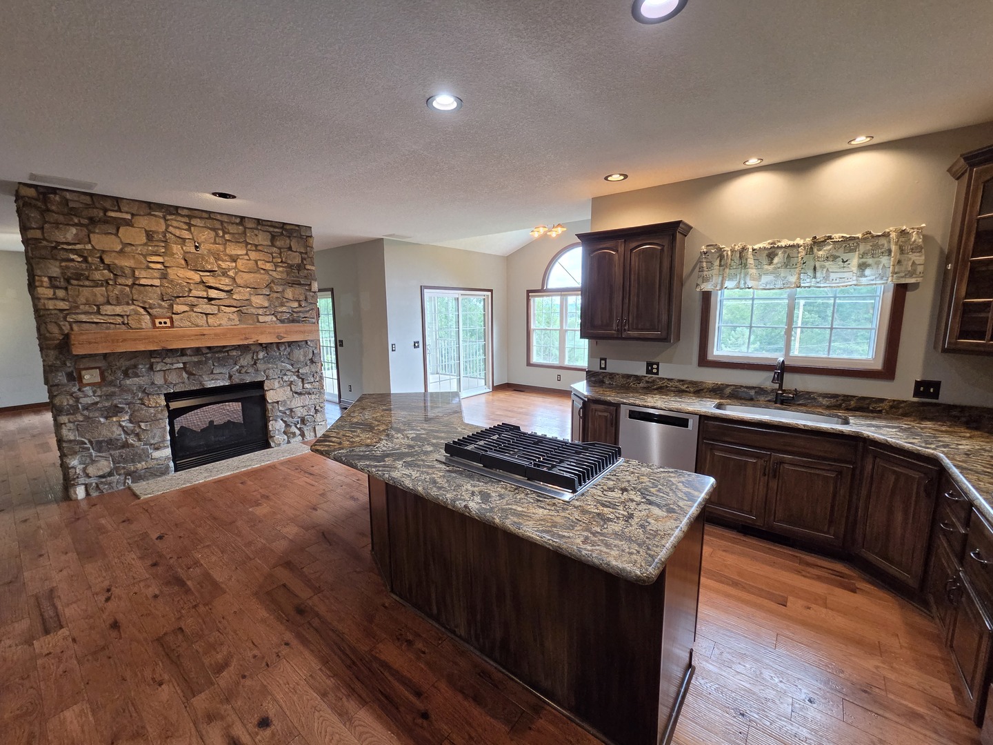 6809 Ridges Court Property Photo 10