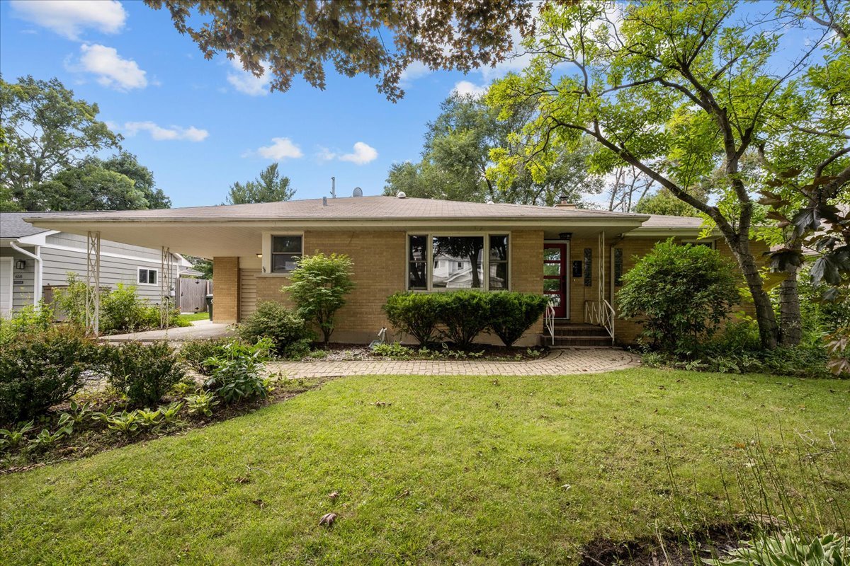 662 Garfield Avenue Property Photo 2