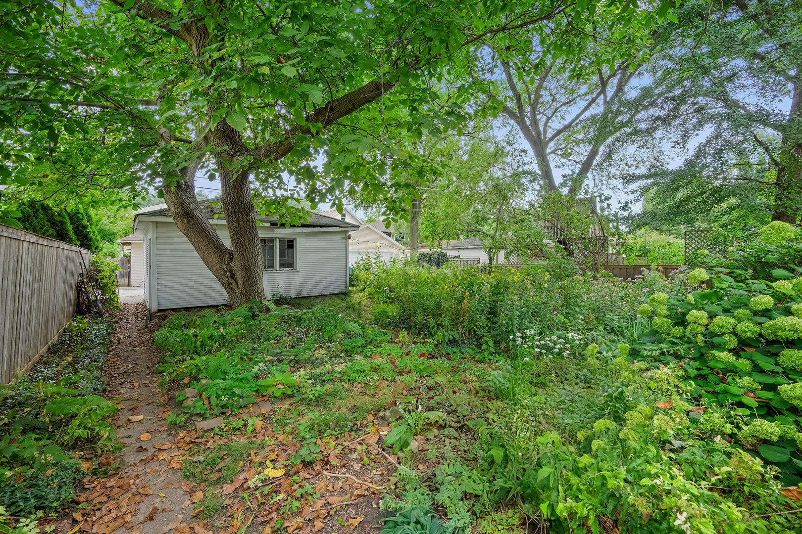 620 Clinton Avenue Property Photo 24
