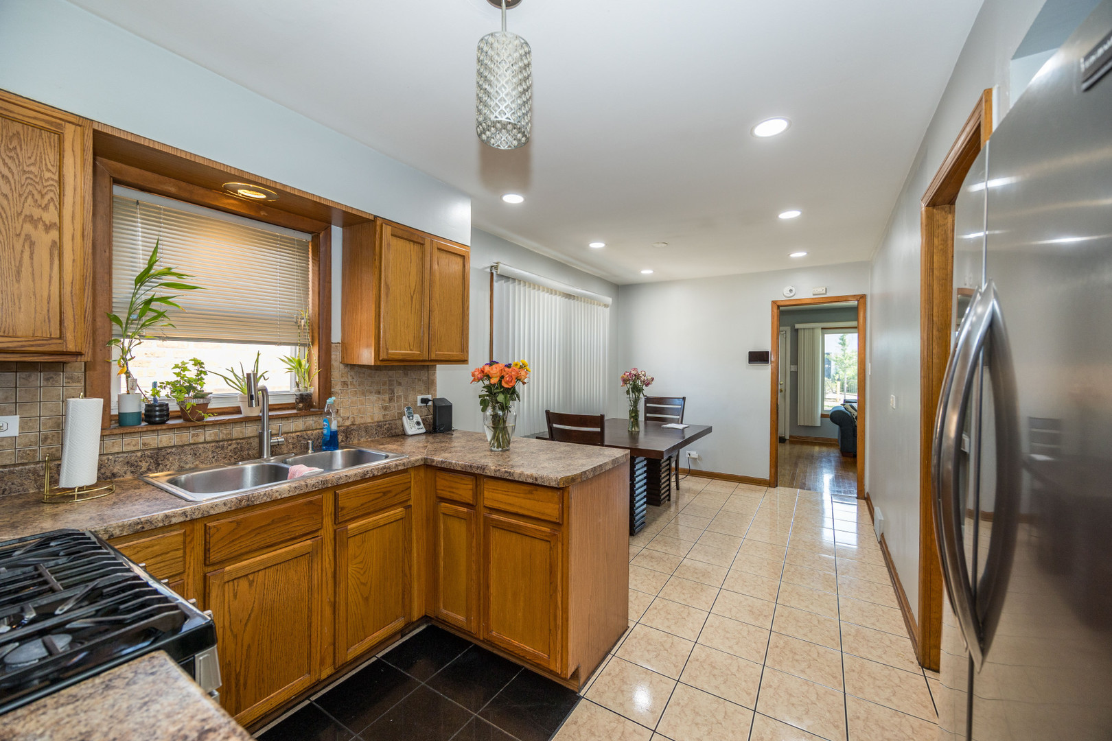 10120 S Torrence Avenue Property Photo 8
