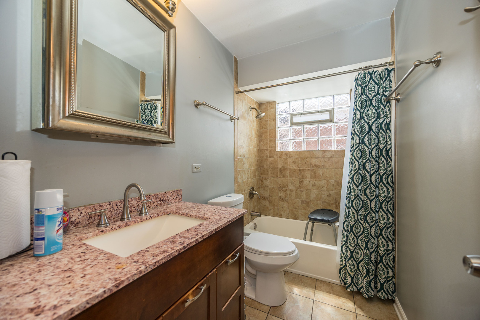 10120 S Torrence Avenue Property Photo 15