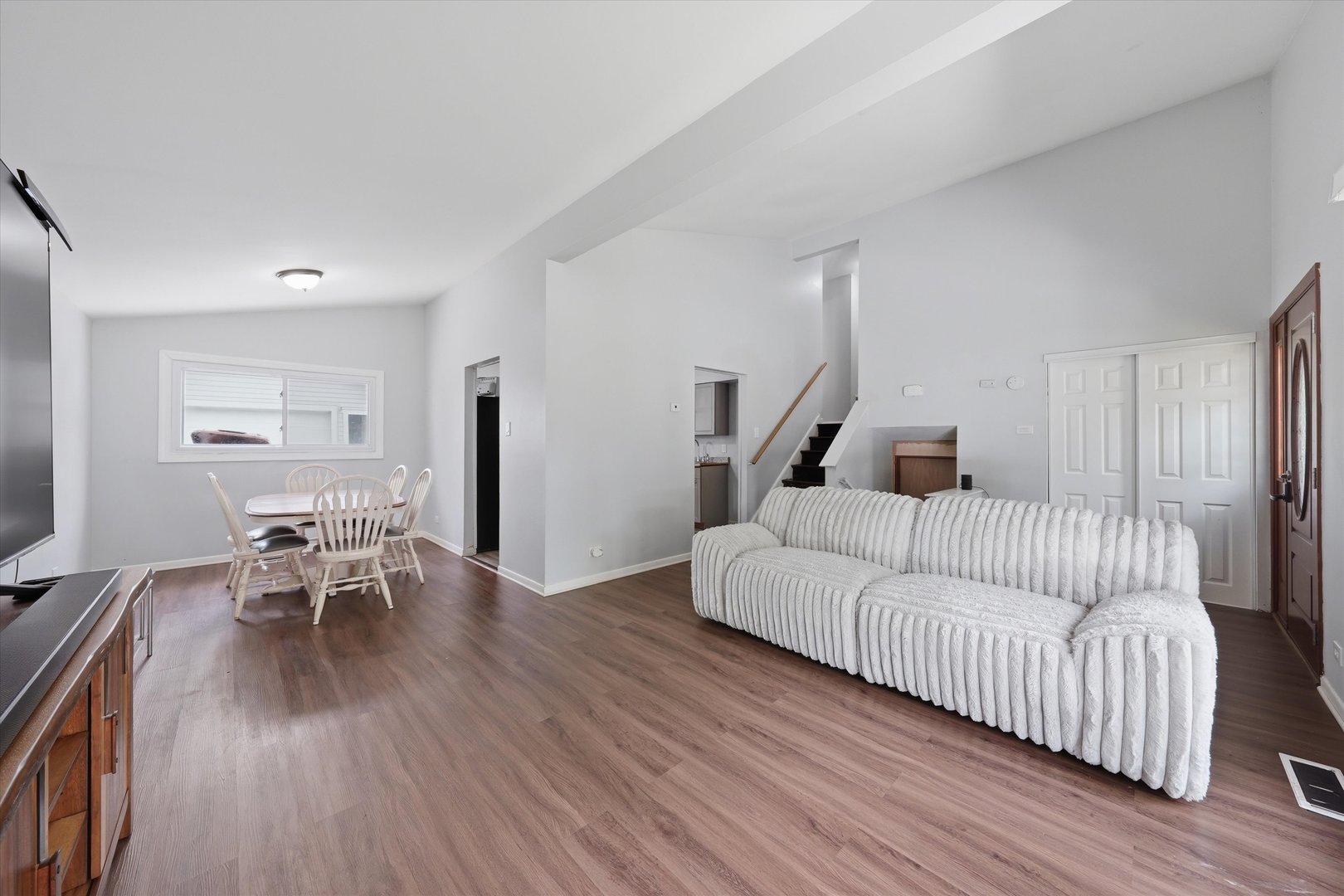 403 Rutledge Street Property Photo 14