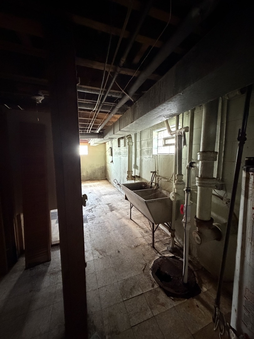 15126 Irving Avenue Property Photo 25