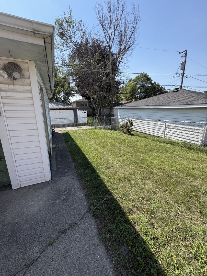 15126 Irving Avenue Property Photo 27