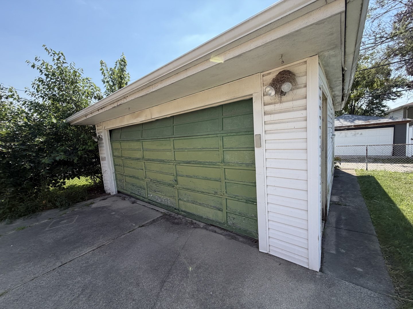 15126 Irving Avenue Property Photo 28