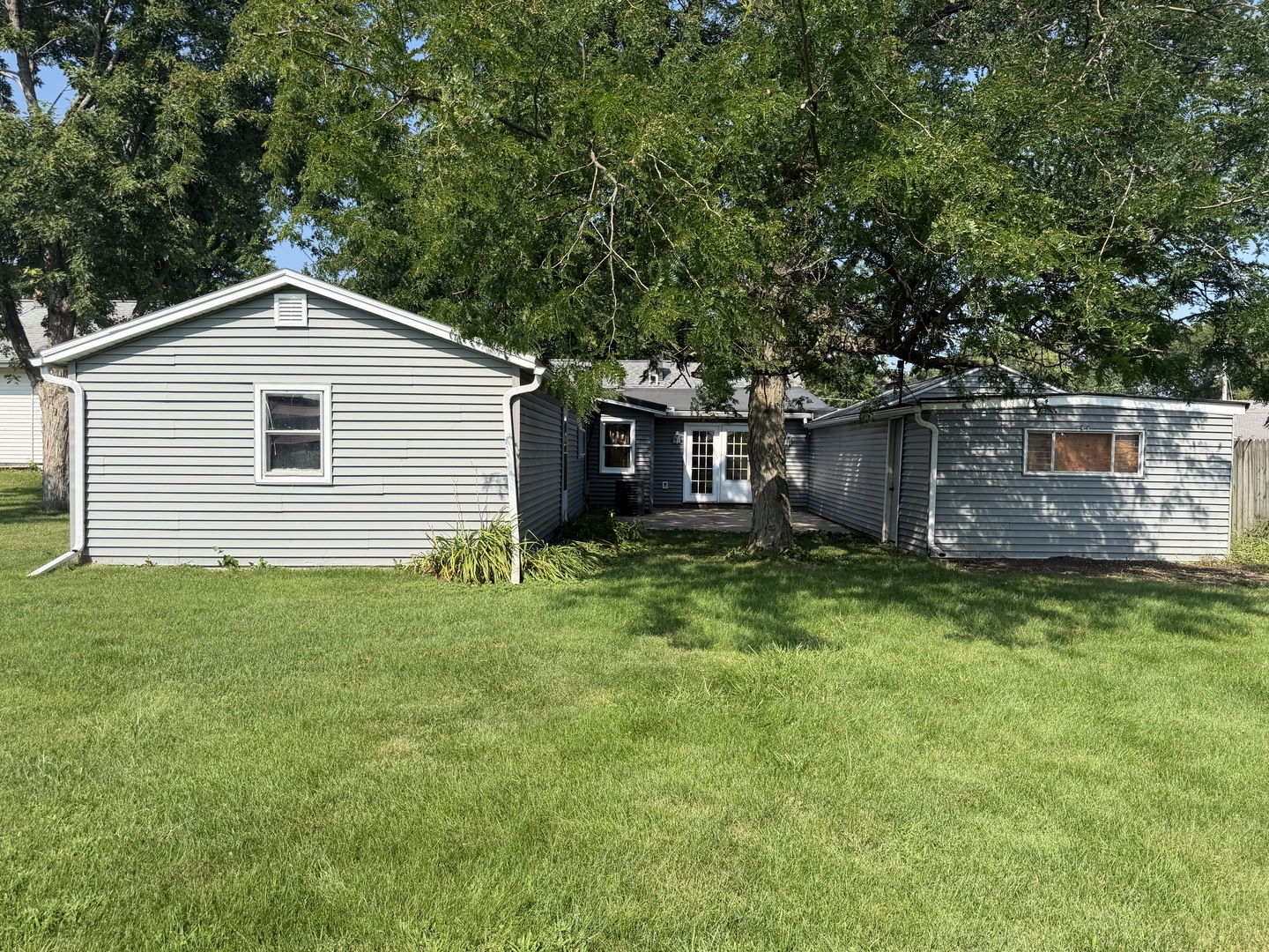 536 Dwight Street Property Photo 28