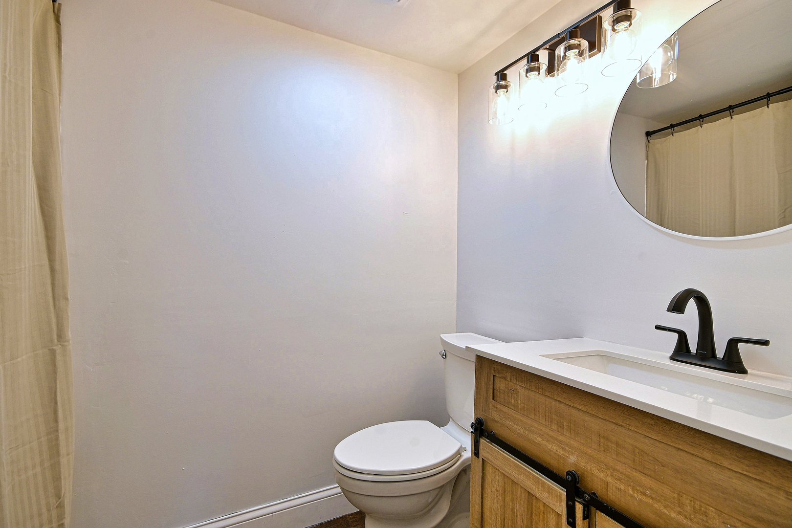 41 E Janata Boulevard 1b Property Photo 11