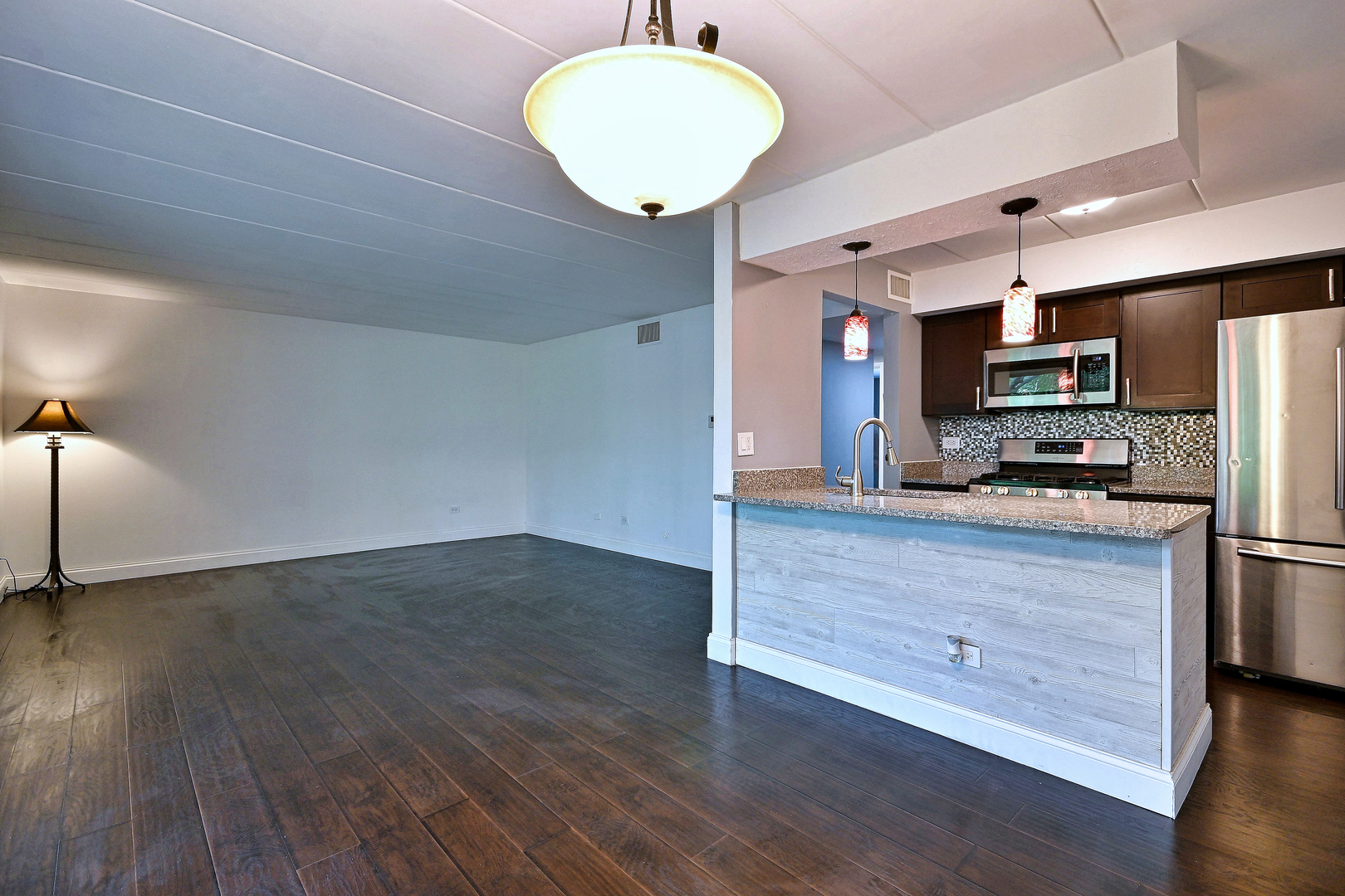 41 E Janata Boulevard 1b Property Photo 19