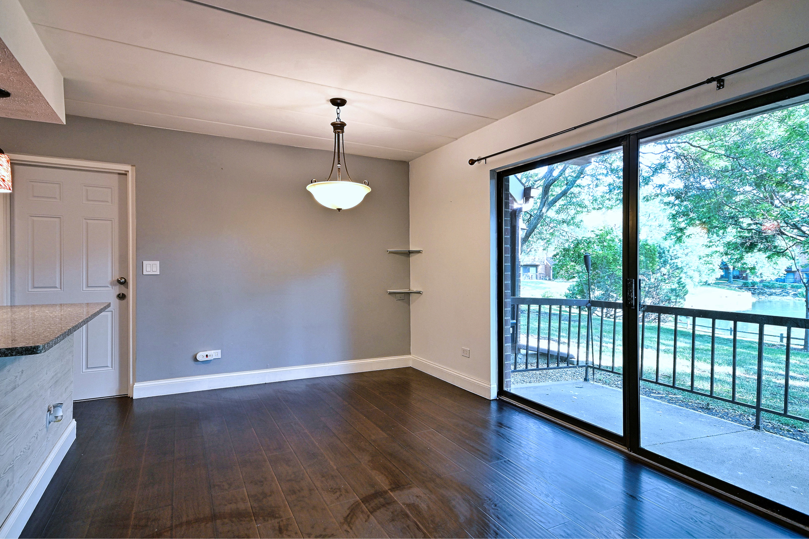 41 E Janata Boulevard 1b Property Photo 21