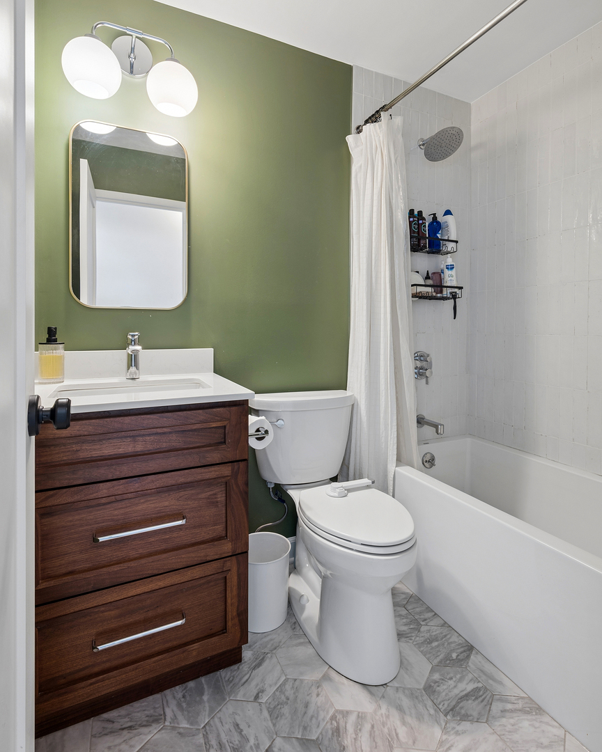 336 W Wellington Avenue 2501 Property Photo 14