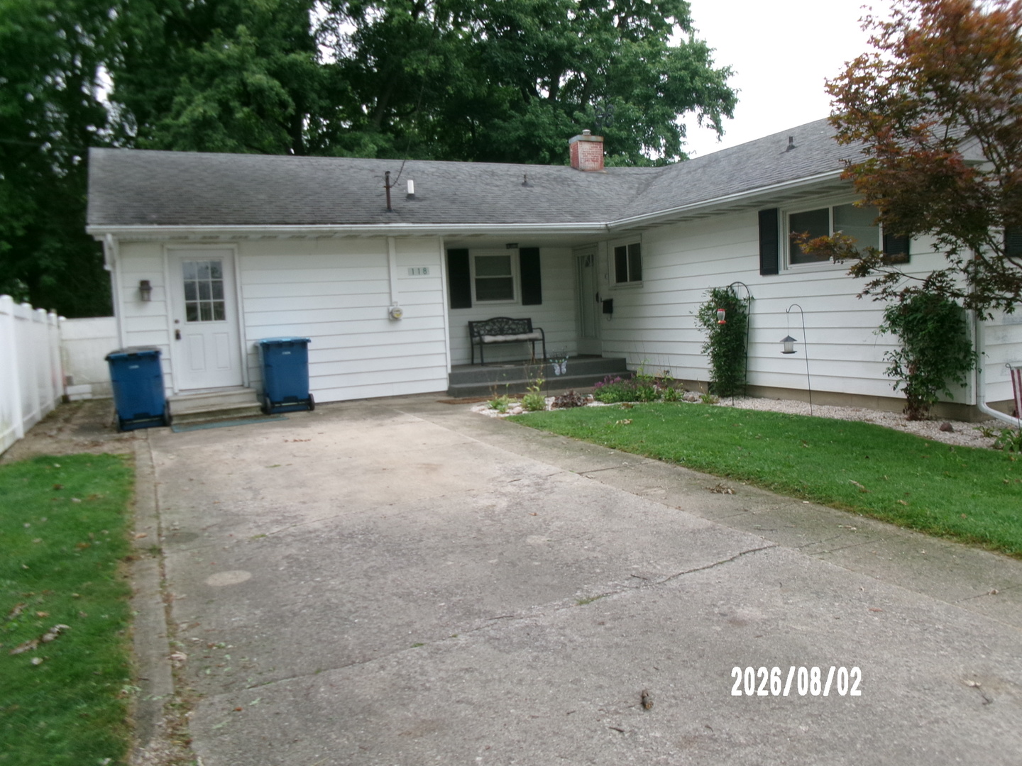 118 N Indiana Street Property Photo 3