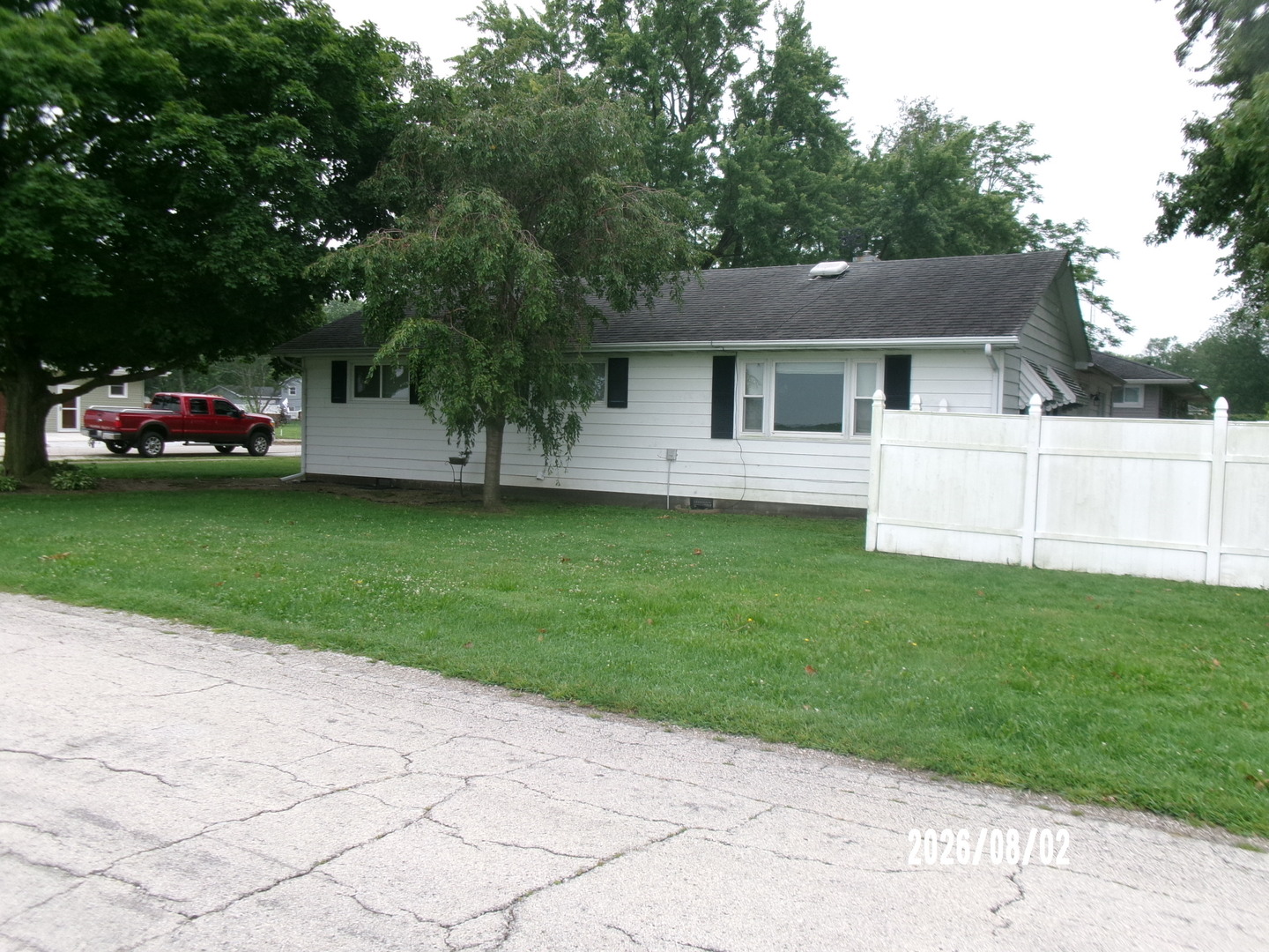 118 N Indiana Street Property Photo 4