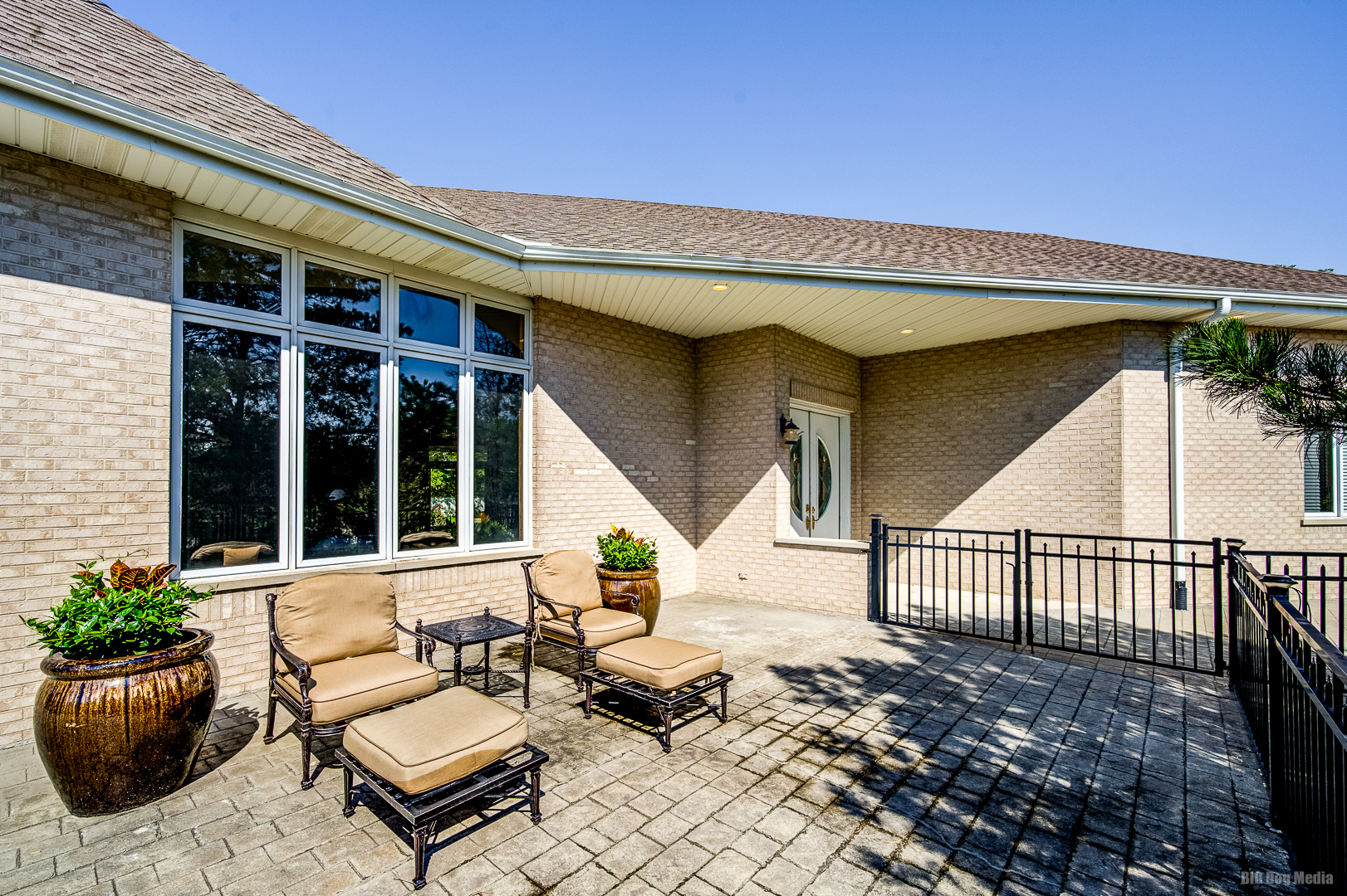 13100 Fox Lane Property Photo 8