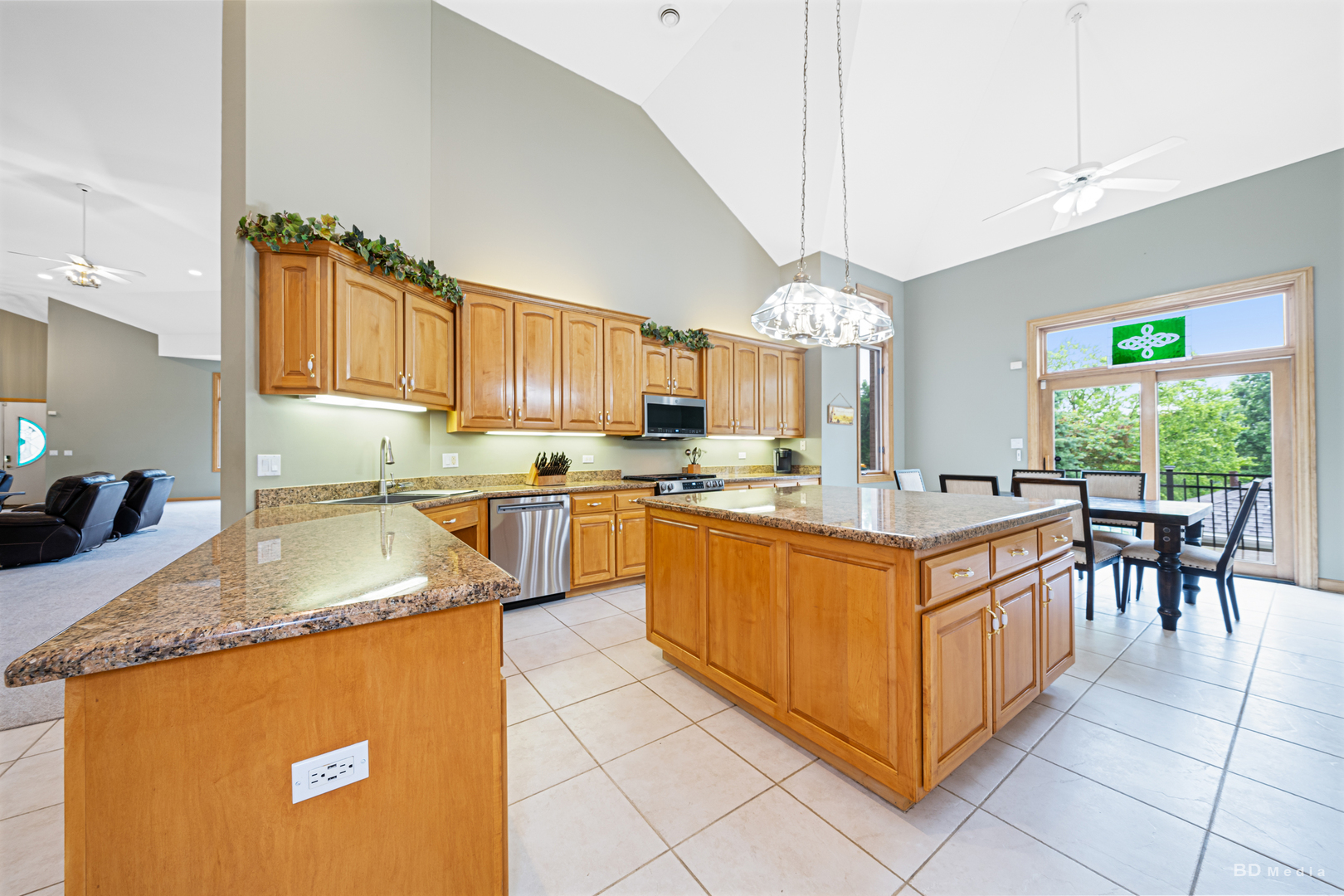13100 Fox Lane Property Photo 20