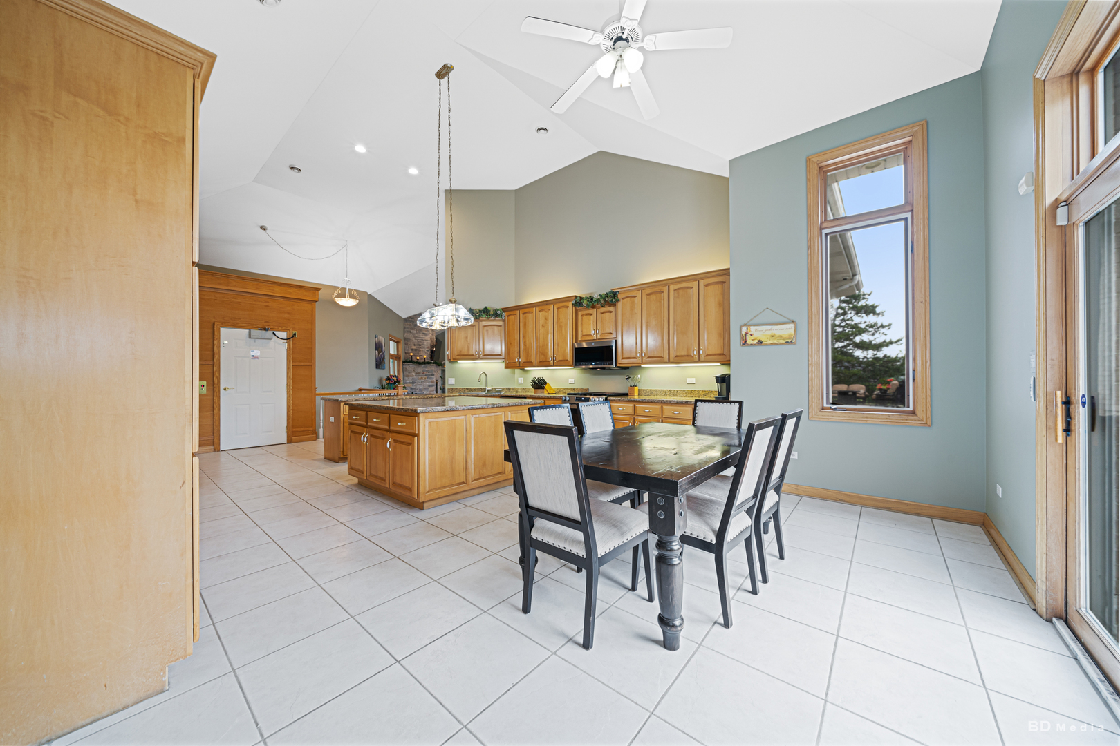 13100 Fox Lane Property Photo 23