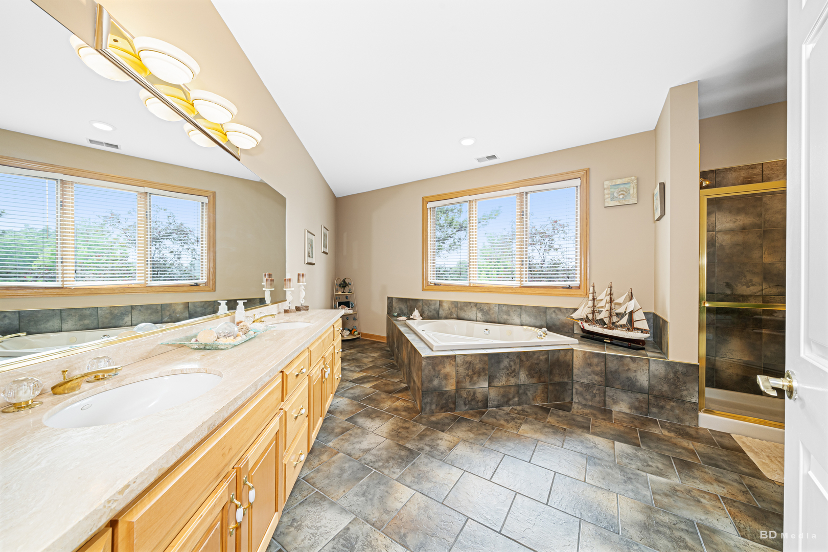 13100 Fox Lane Property Photo 34