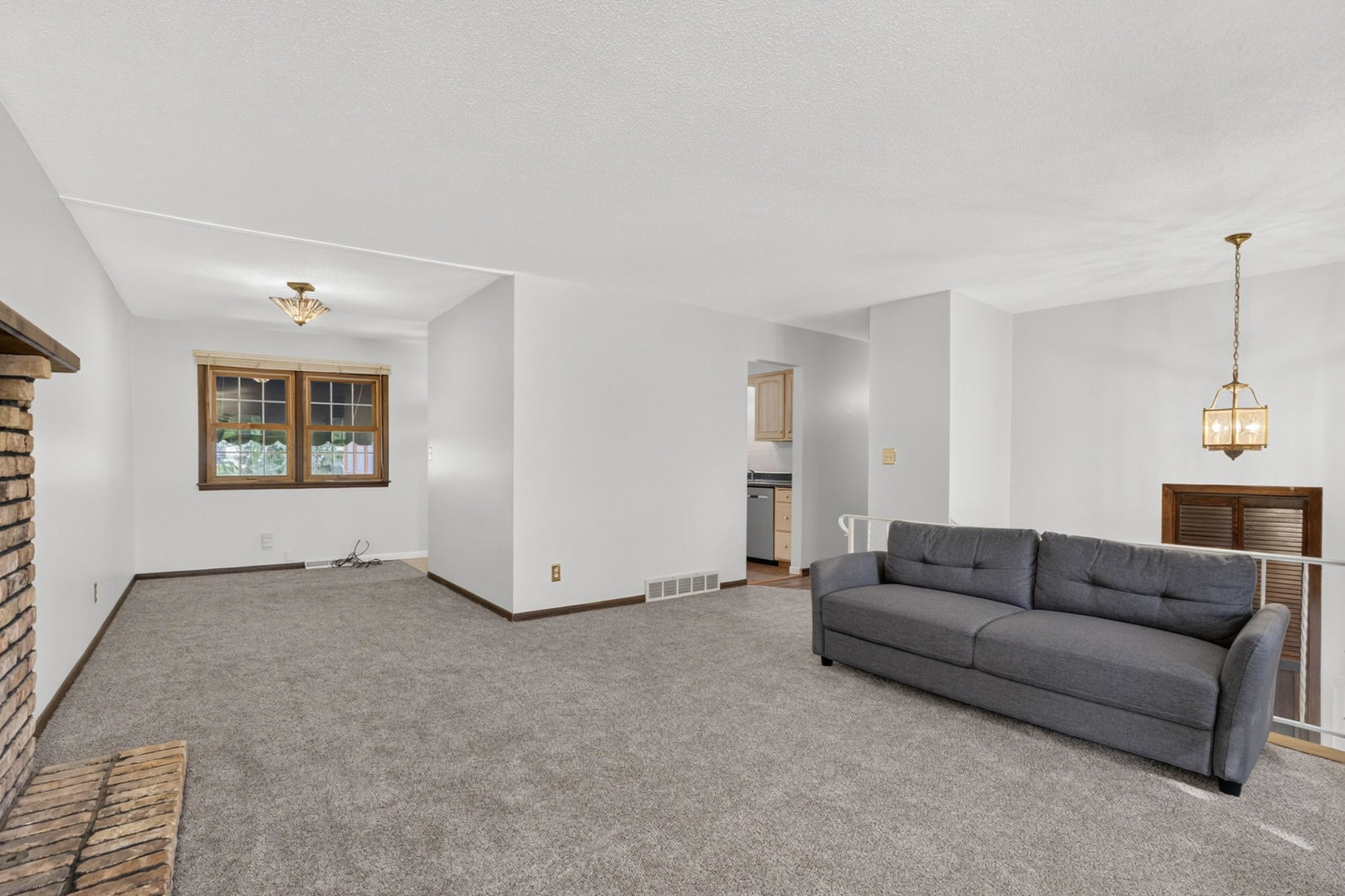 2928 Oxford Drive Property Photo 7