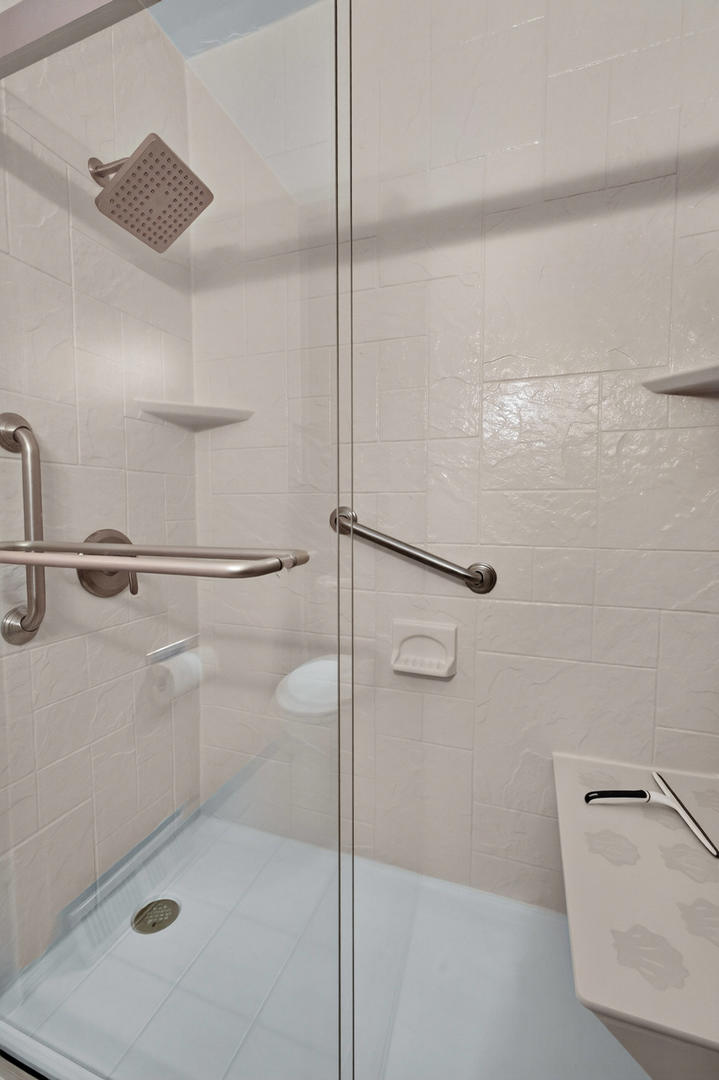 2928 Oxford Drive Property Photo 19