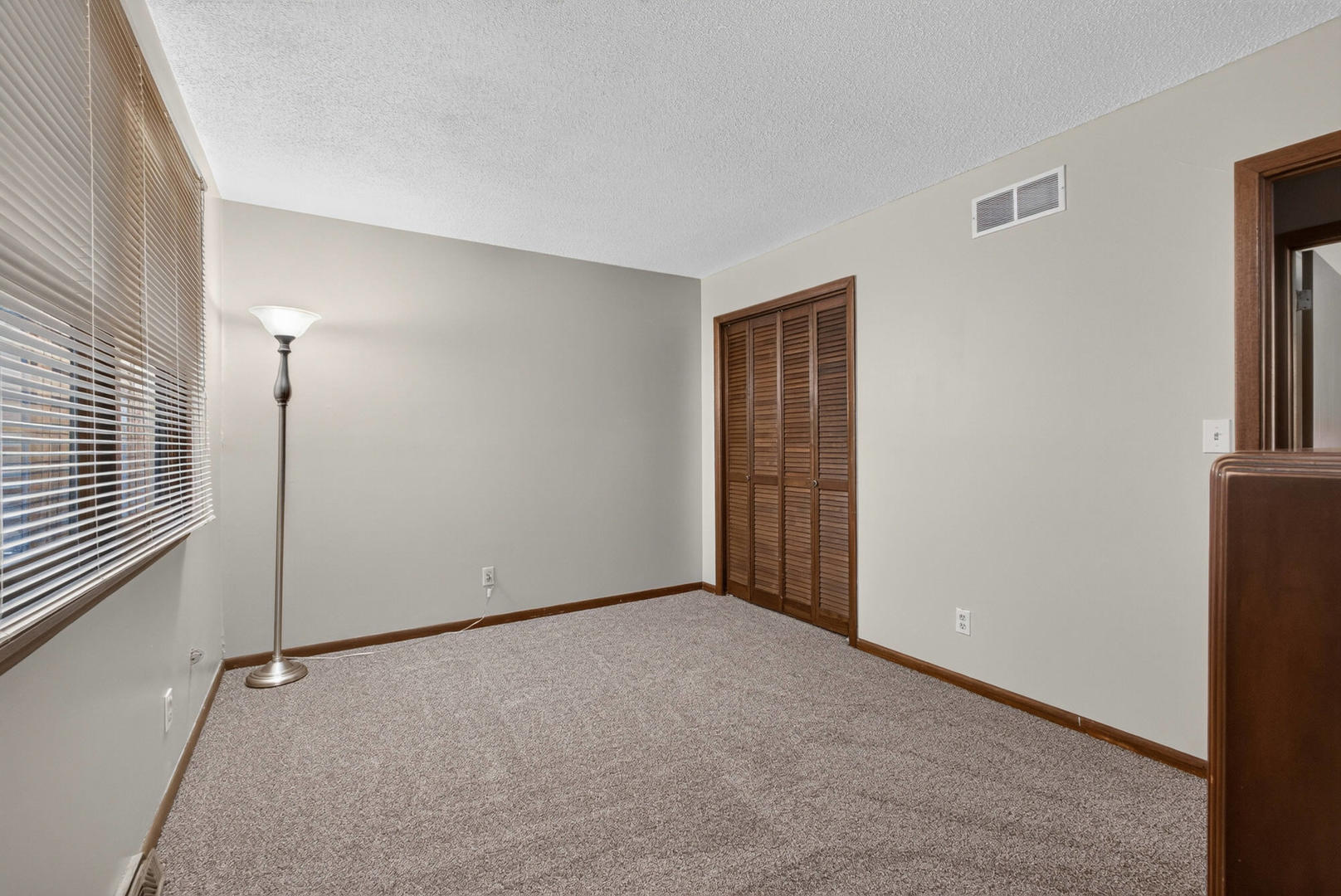 2928 Oxford Drive Property Photo 25