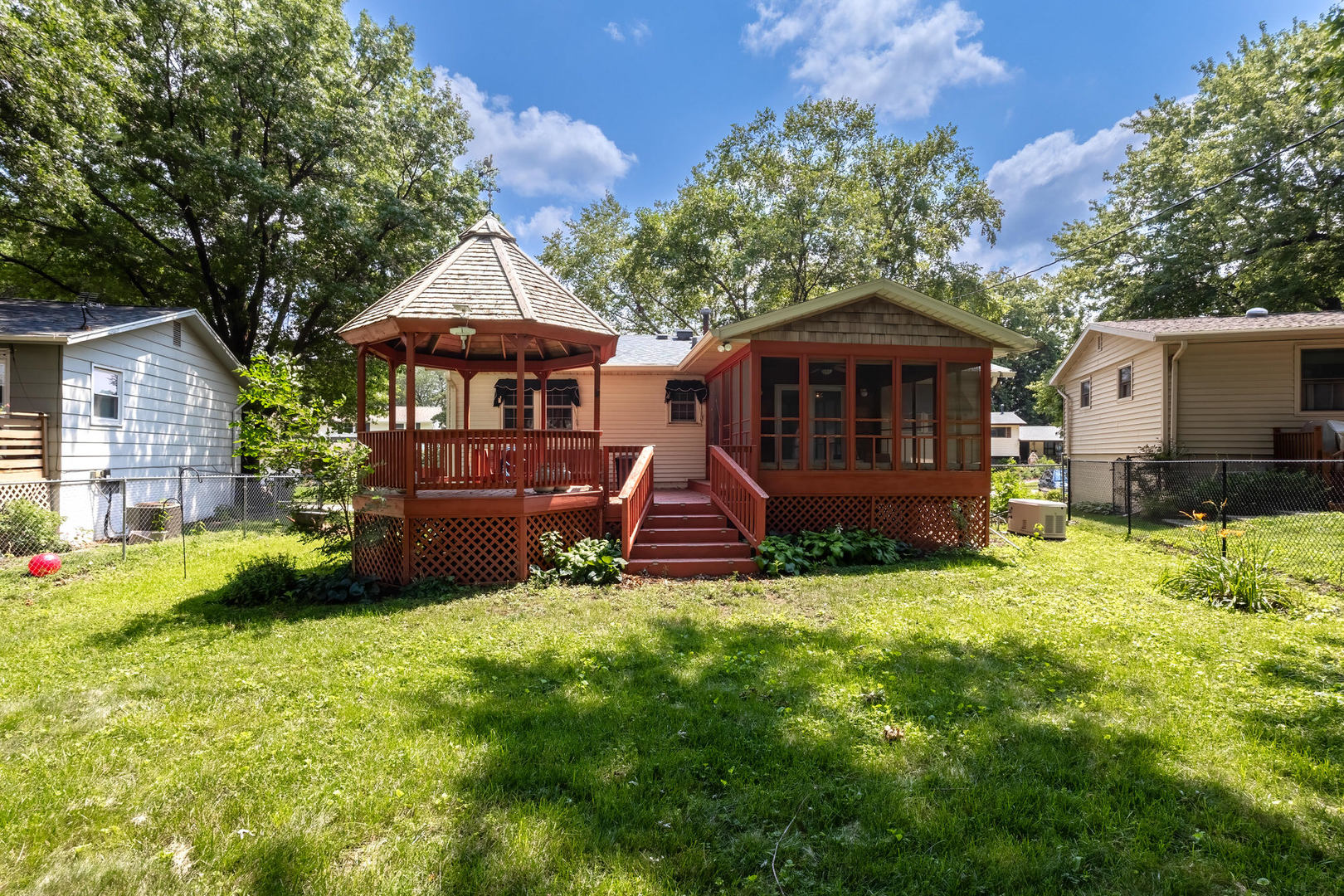 2928 Oxford Drive Property Photo 35