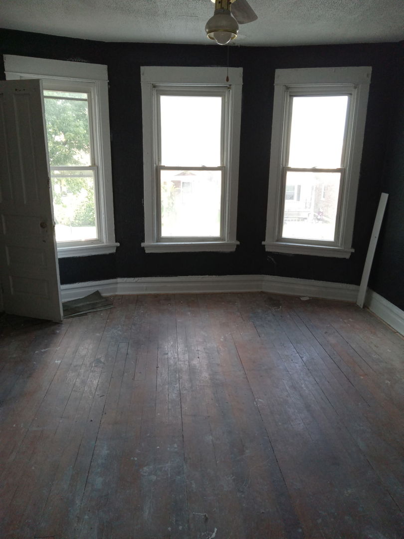 5423 W Iowa Street Property Photo 3