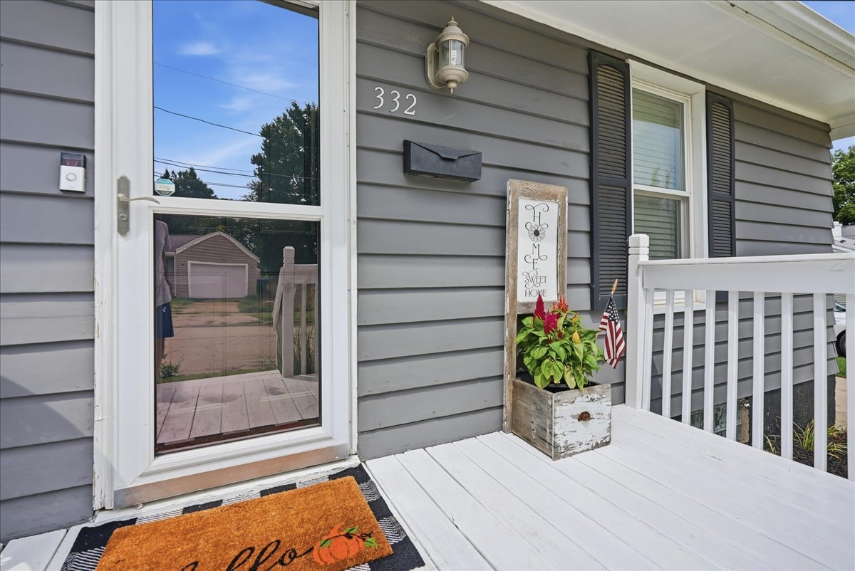 332 E Baker Street Property Photo 3