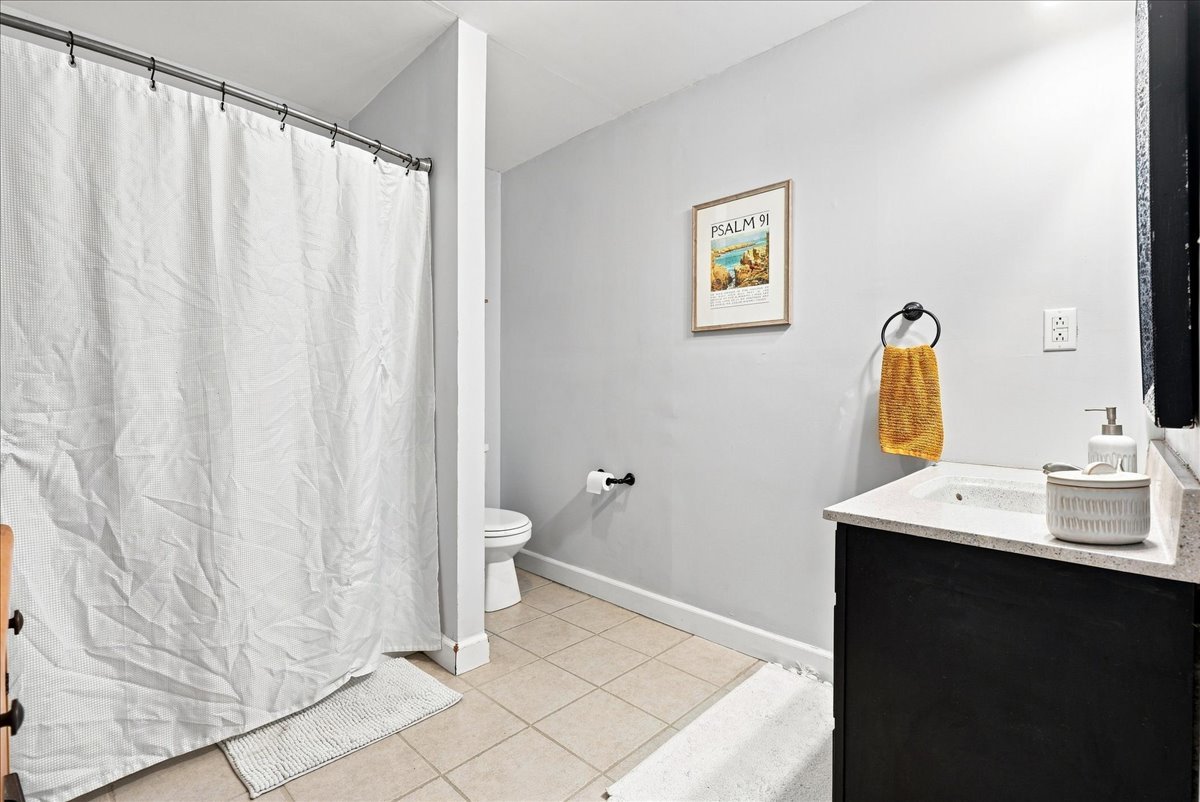 332 E Baker Street Property Photo 15
