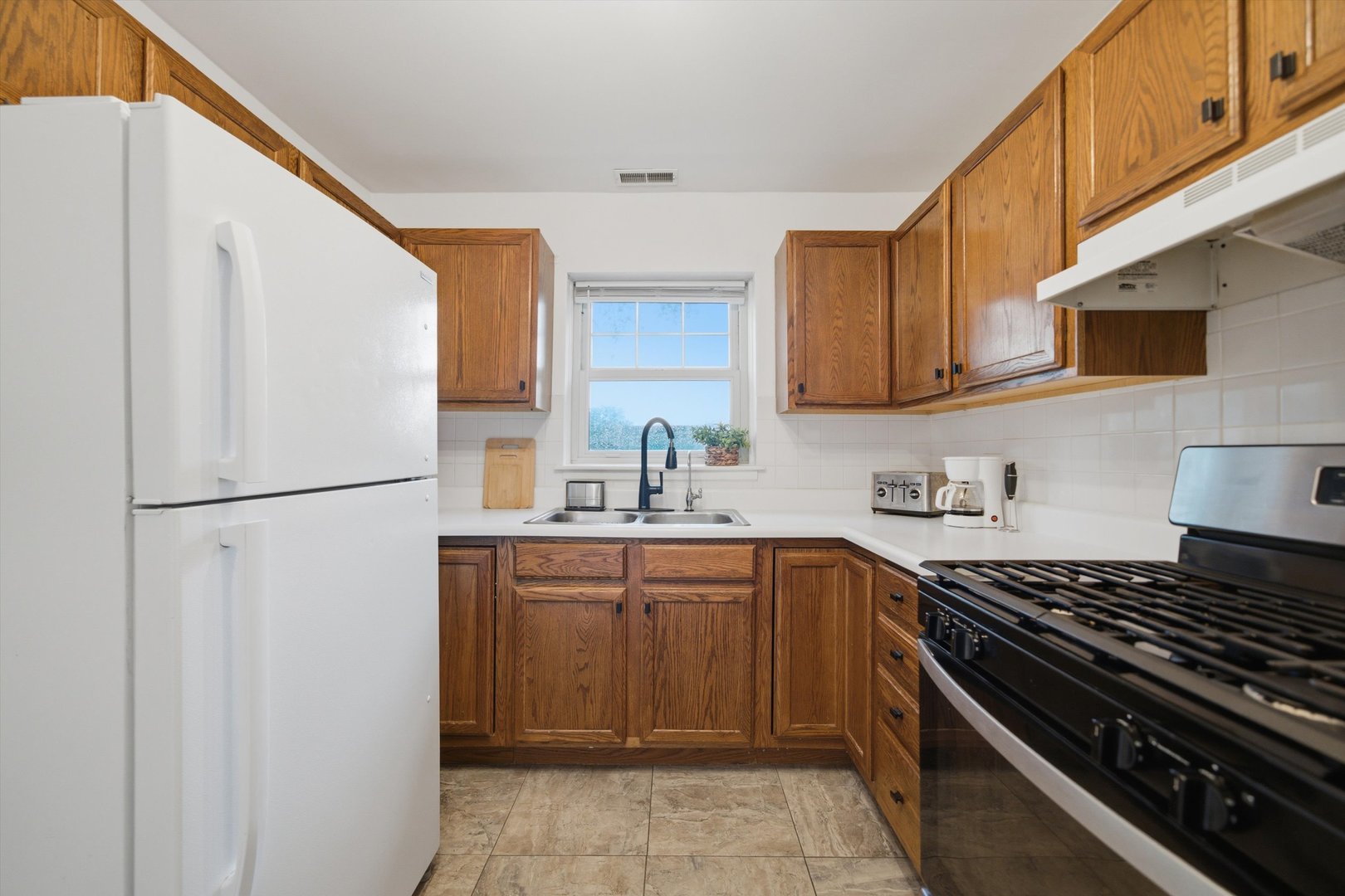 4400 Madison Avenue Property Photo 11