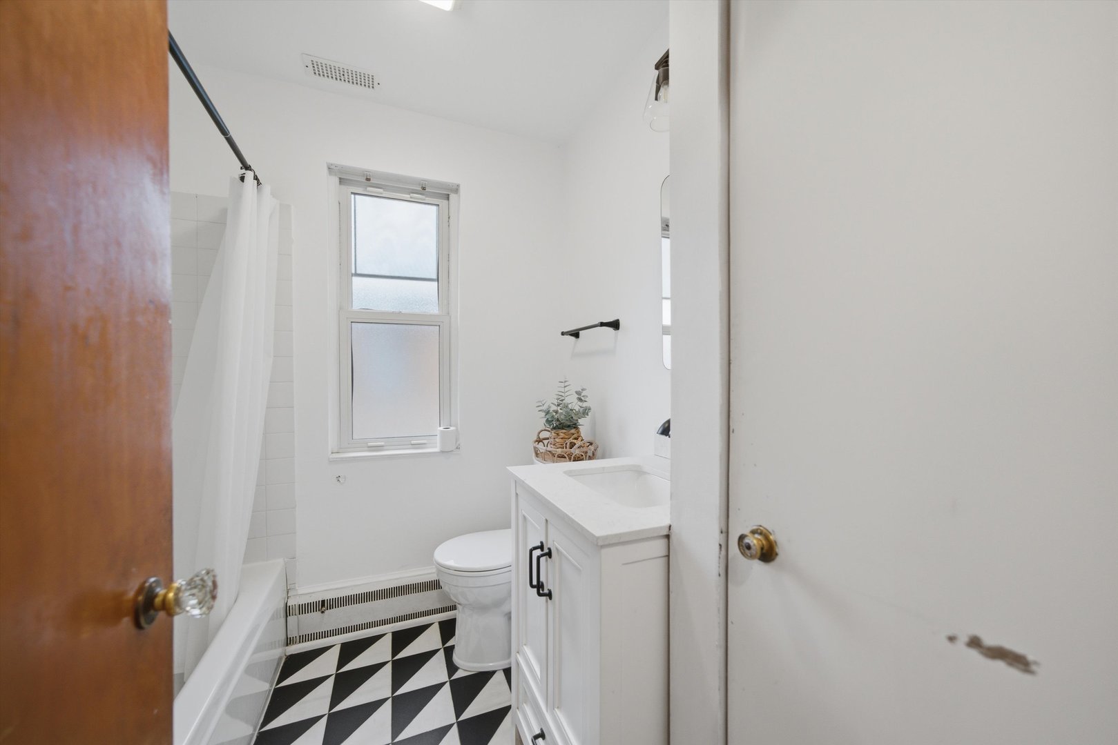 4400 Madison Avenue Property Photo 12