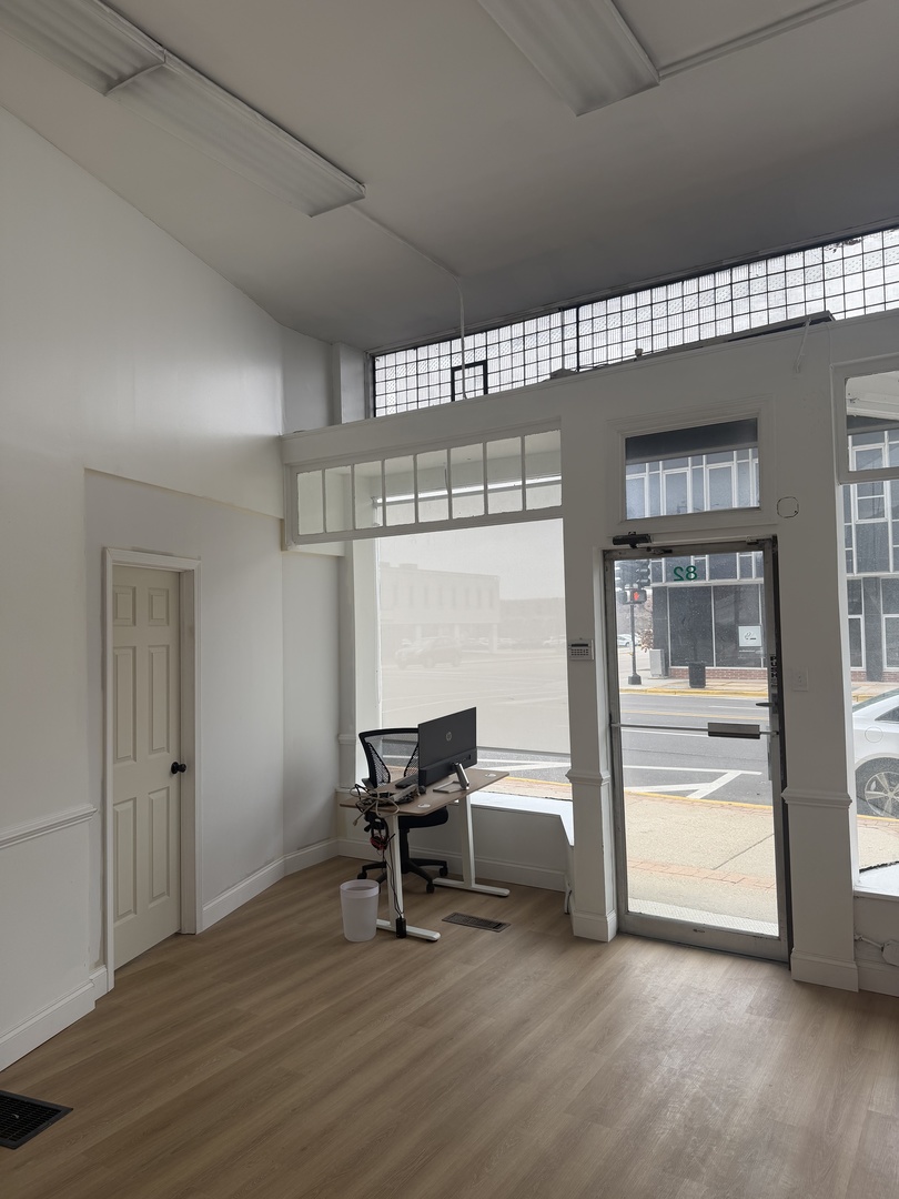 82-84 S Broadway Property Photo 11