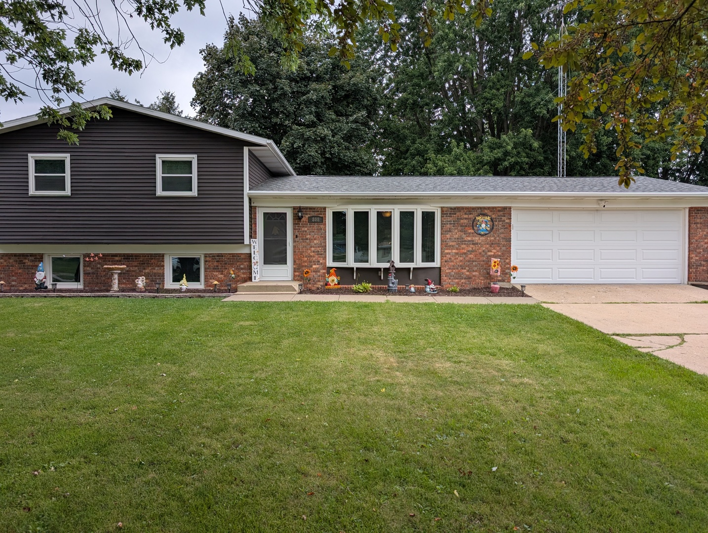 808 Virginia Avenue Property Photo 1