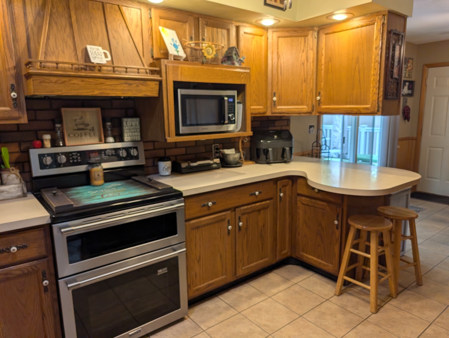 808 Virginia Avenue Property Photo 4