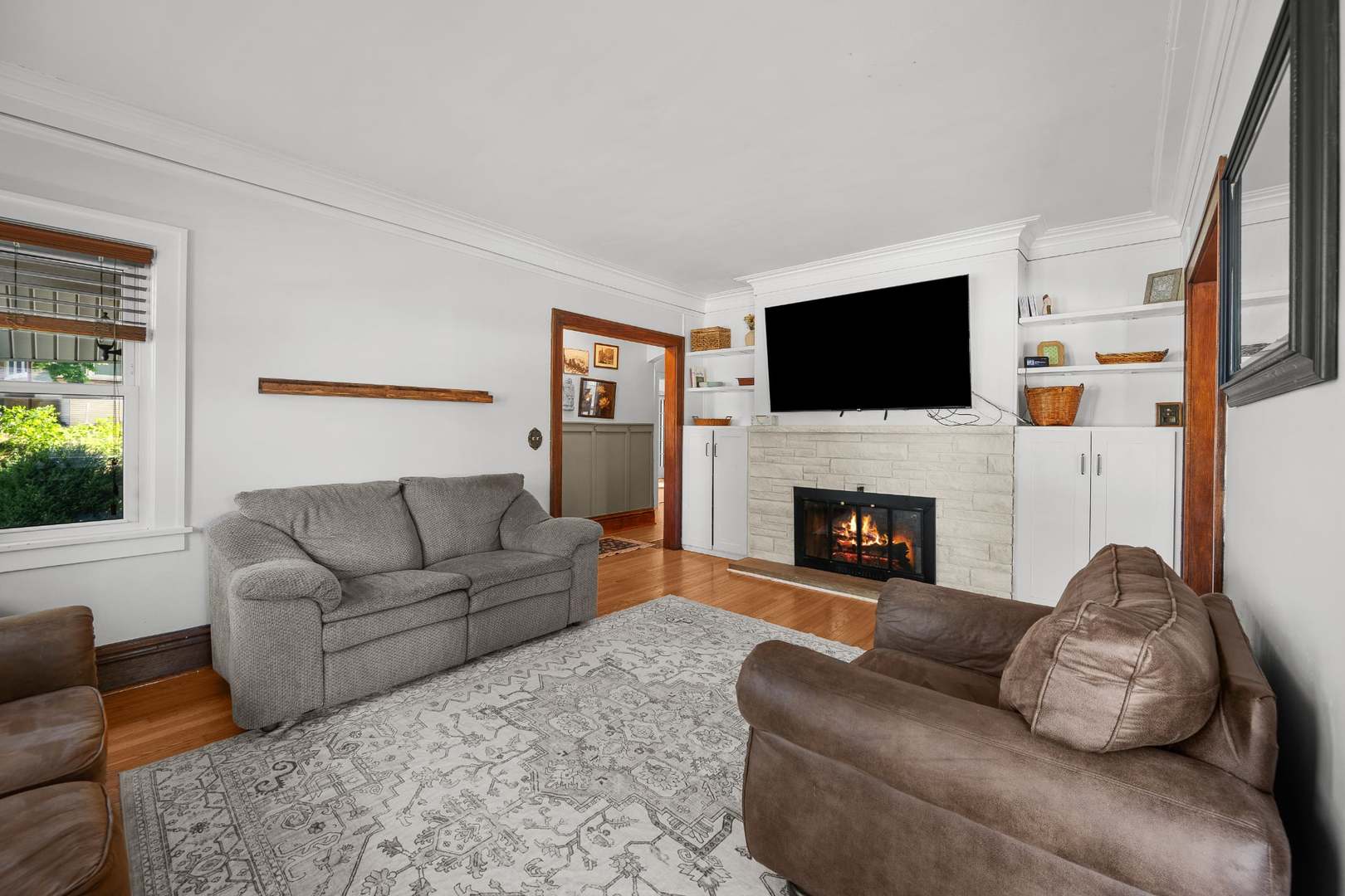 1187 27th Street Property Photo 4