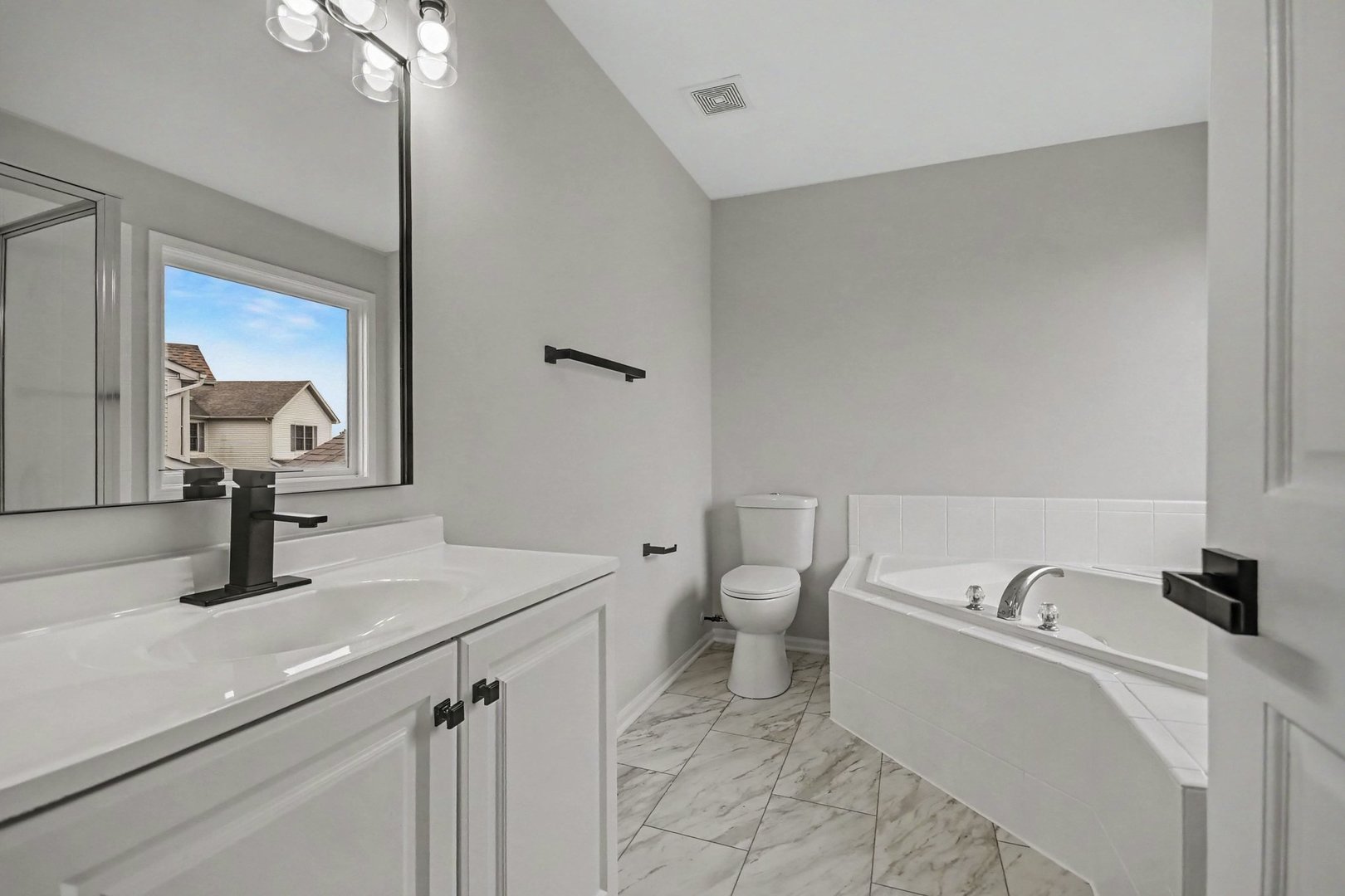 29960 Blue Heron Boulevard Property Photo 12
