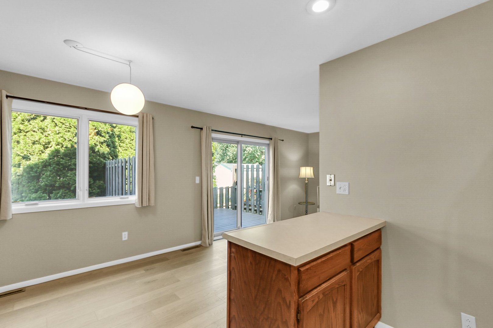 1933 Blackthorn Drive Property Photo 14