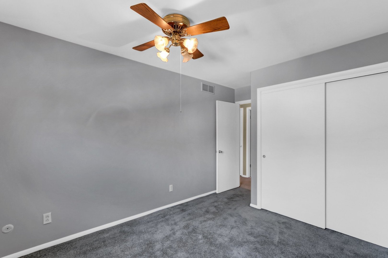 1933 Blackthorn Drive Property Photo 20