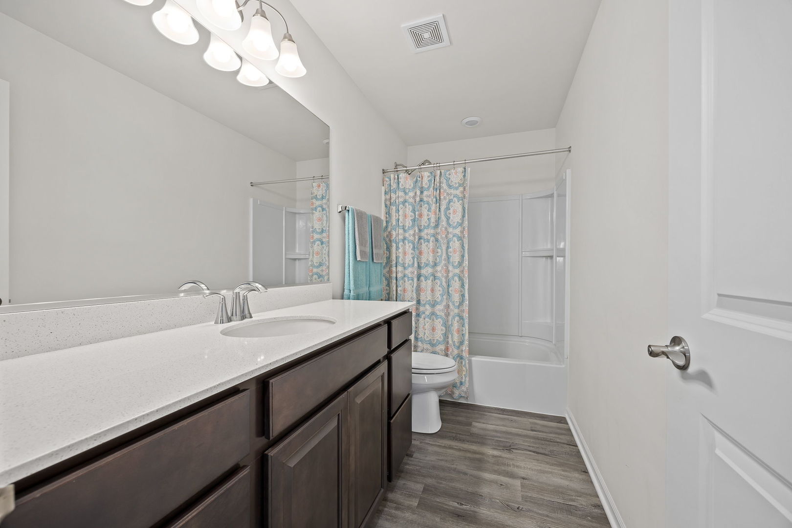 807 High Grove Drive Property Photo 23