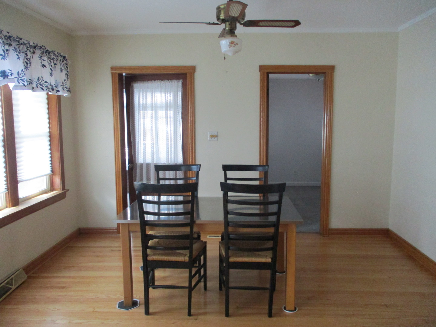 6421 Sinclair Avenue Property Photo 8